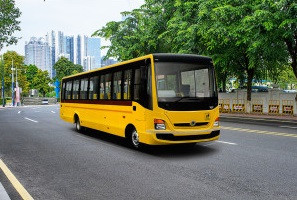 picsforhindi/bharatbenz-School-Bus-price.jpg